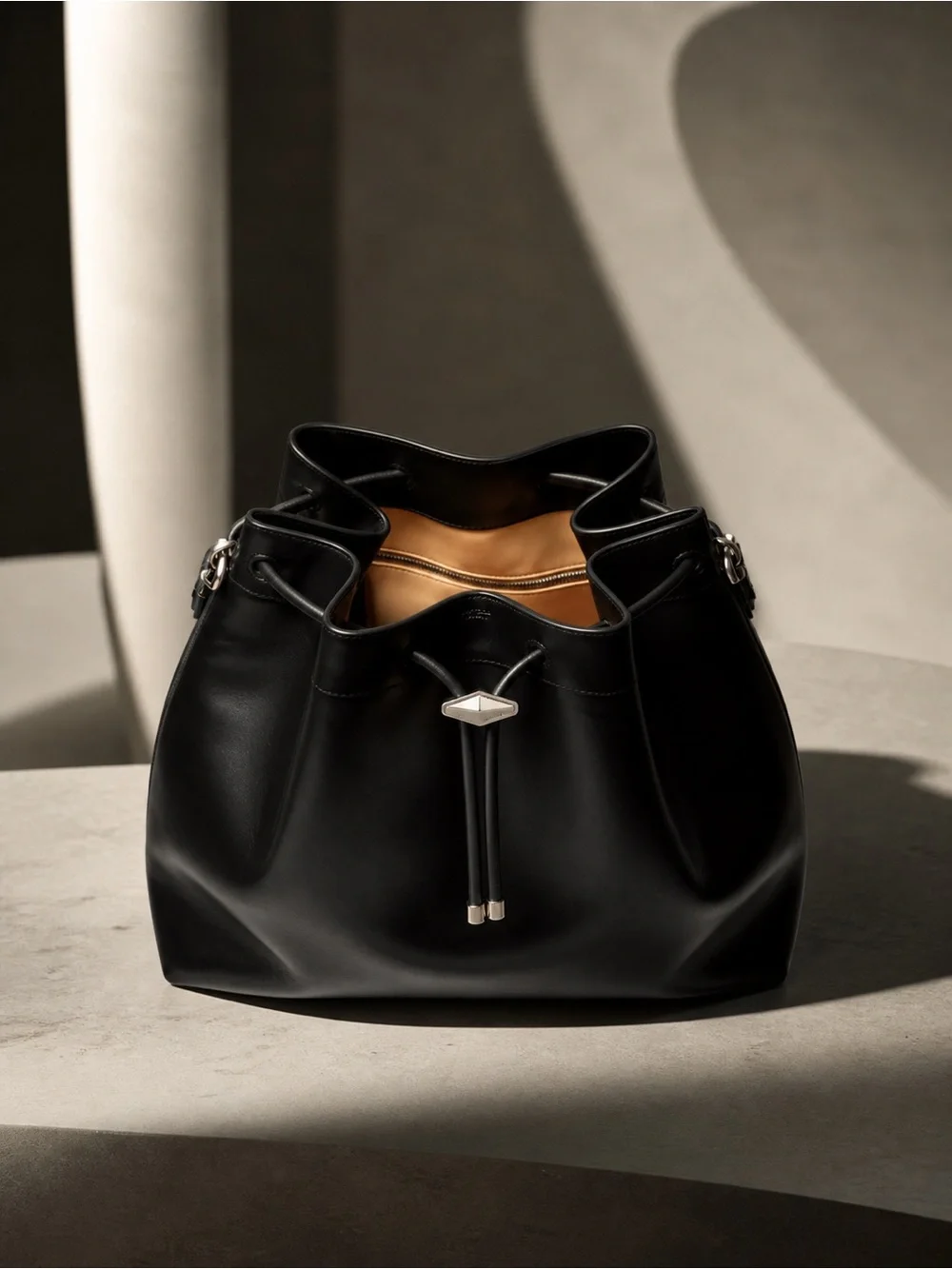 Jimmy Choo Cinch L Black Calf Leather Bucket Bag NWT Full Set